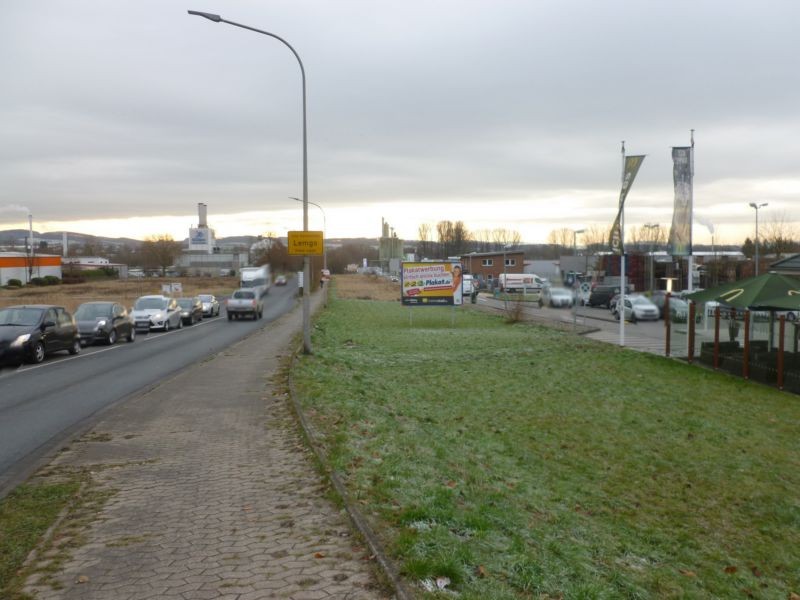 Isringhausen-Ring / Si. Herforder Str. neb. McDonalds VS