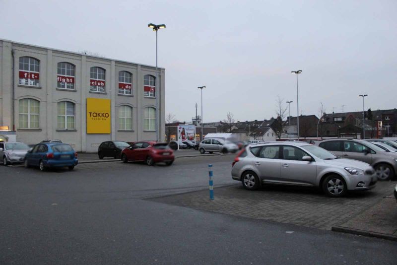 Bruchweg 27  / (PP) Kaufland li.
