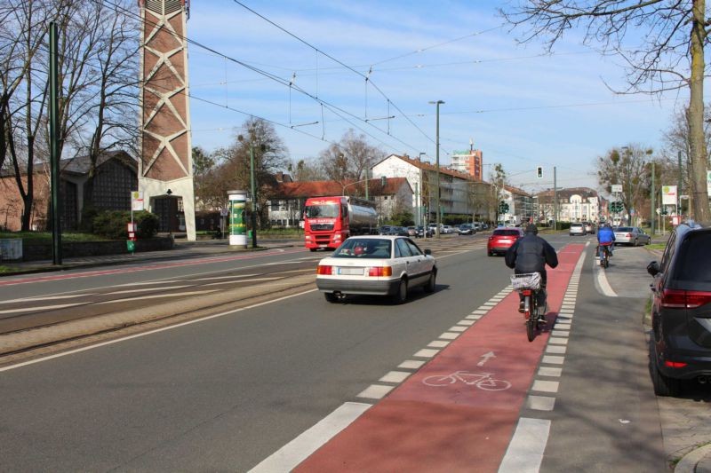 Bonner Str. hinter Adolf-Klarenbach-Str. 1