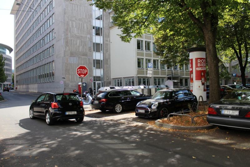 Schwanenmarkt gg?. 14-15 vor gg?. Hohe Str.