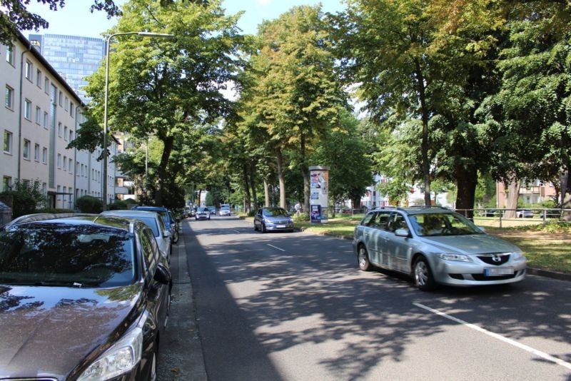 Heinrichstr. 90 Mittelinsel hinter Am Schnepfenhof