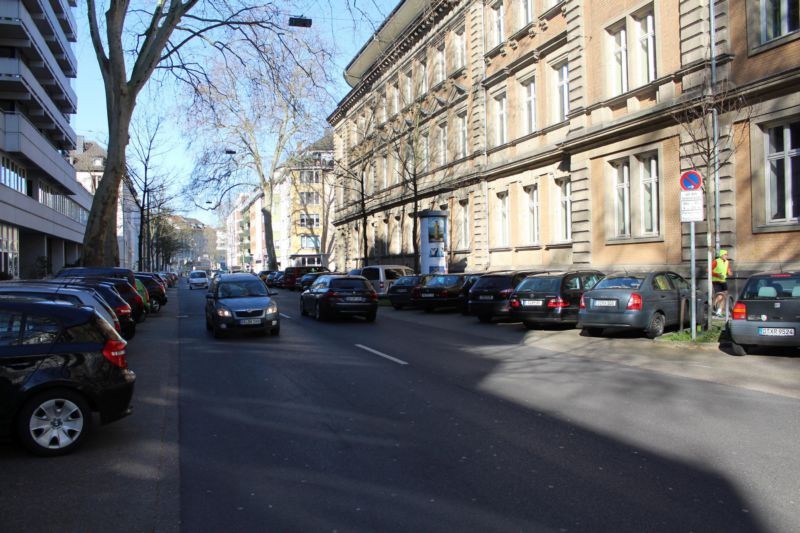 F?rstenwall 100 vor Florastr.