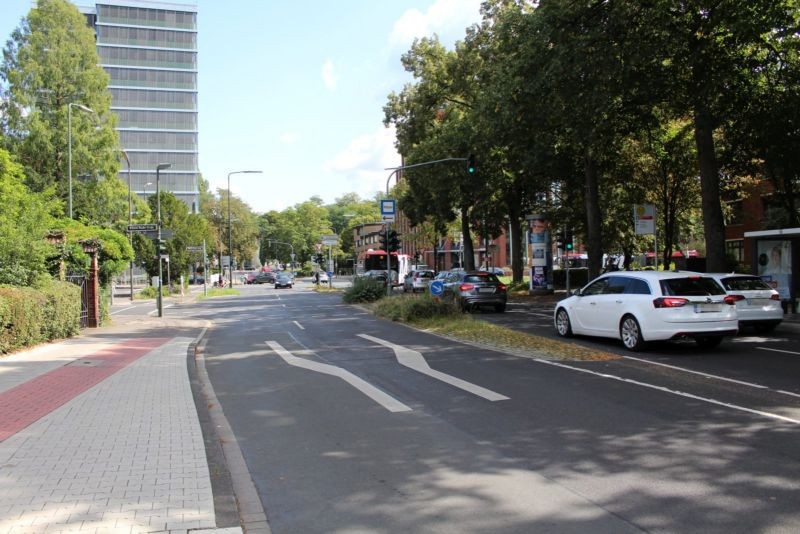 M?rsenbroicher Weg 185 vor Lenaustr.