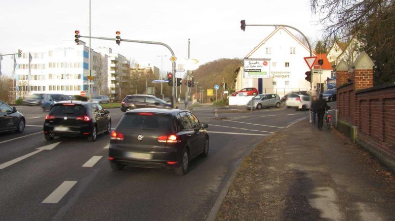 Ulmer Str. 12 (B 465)  VS