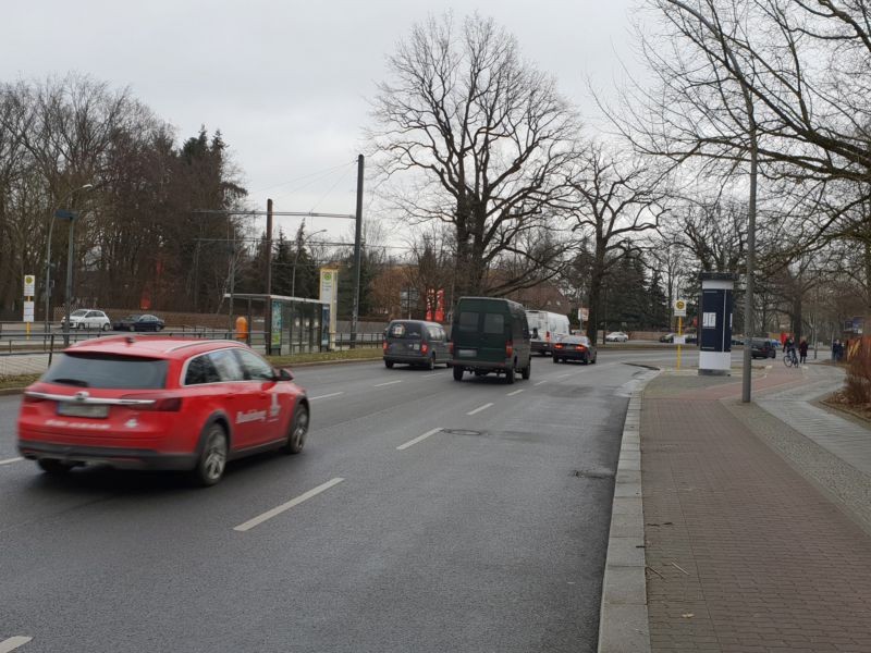 An der Wuhlheide 256 hinter gg?. Rudolf-R?hl-Allee (gg?. Stadion Alte F?rsterei)