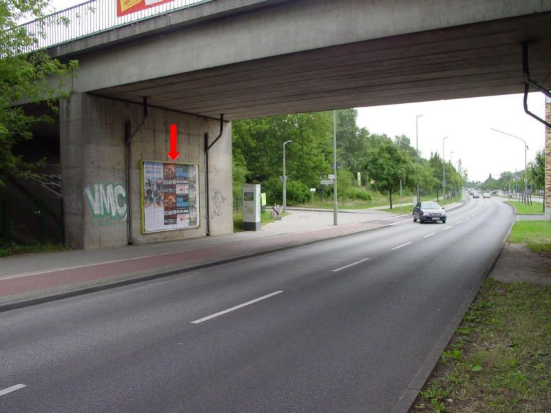 Alt-Biesdorf  / Biesdorfer Friedhofsweg / stadteinw. re.