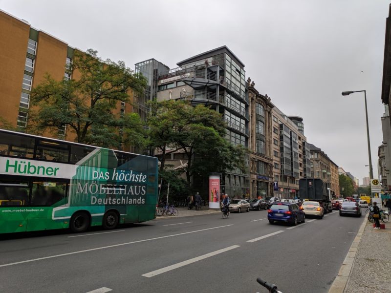 Rudi-Dutschke-Str. gg?. 24 vor Charlottenstr.