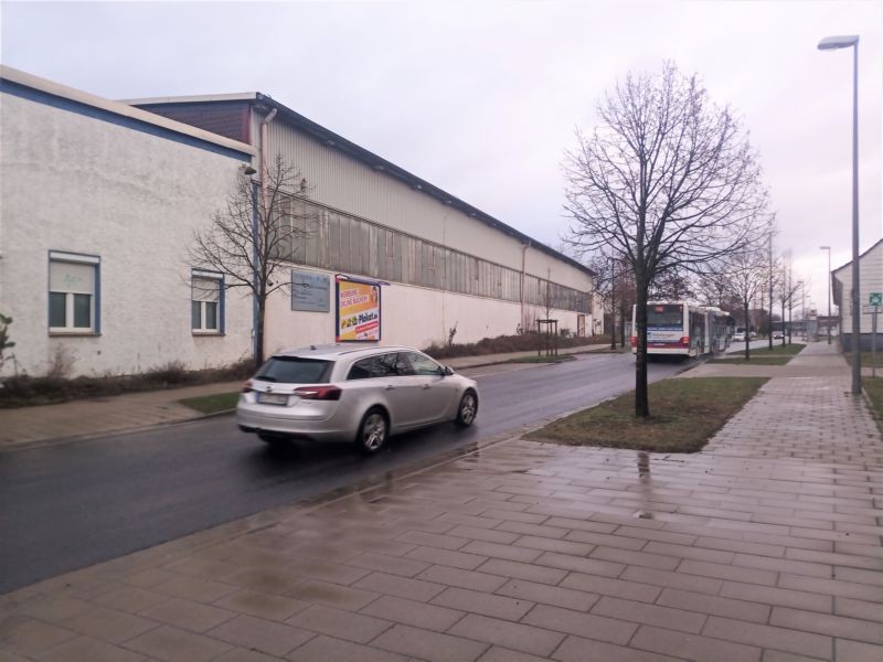 Hermann-Blenk-Str. 32  li.
