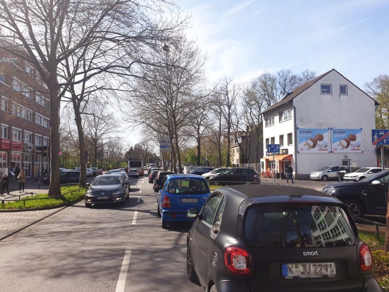 R?srather Str. 11