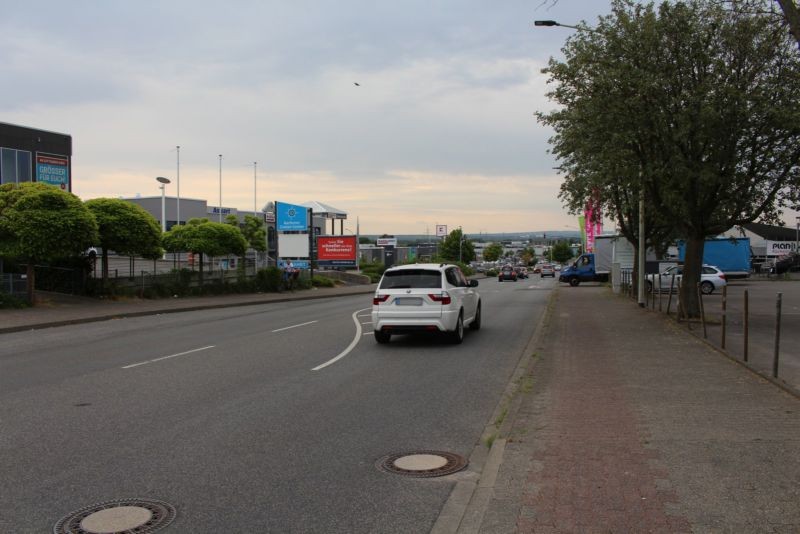 Adenauerstr.  / Schumannstr. 3 RS