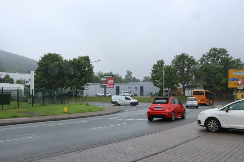Zur Porta  / F.-A.-Meyer-Str. 2