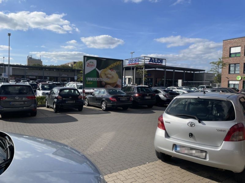 Planetenring 25-27  / EKZ Sto. 4 PP re.