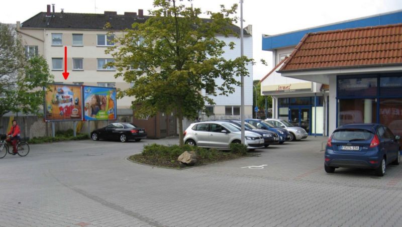 M?hlenweg 146  / Rewe Ausf. Bismarckstr. li.