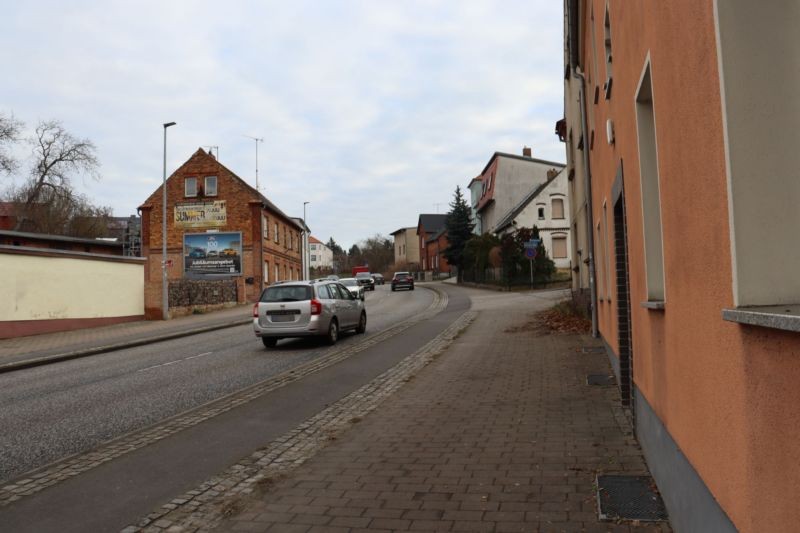 Muskauer Str. 80 (B 156)