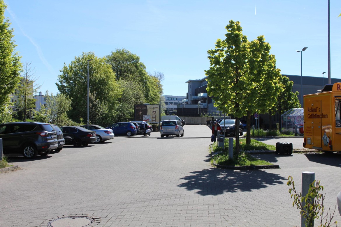 H?selerstr. 61-73  / Sto. 1 li. nh. Eing.