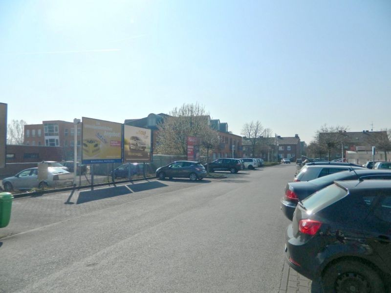 Splieter Str.  23 (HIT mi.)