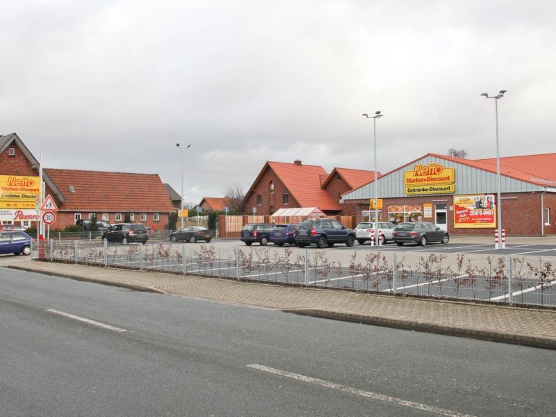 Textilstr.  23-25/Eing. Netto