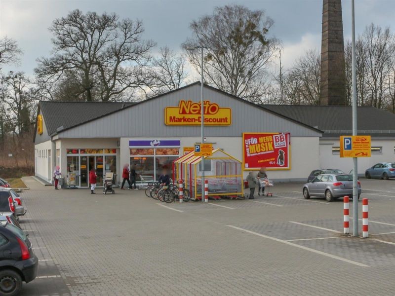 Lichterfelder Str.  11/Eing. Netto