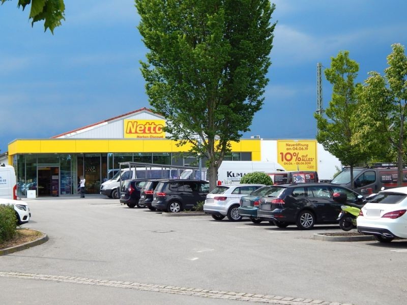 Alte Bahnhofstr.  14  re. neb. Eing. Netto