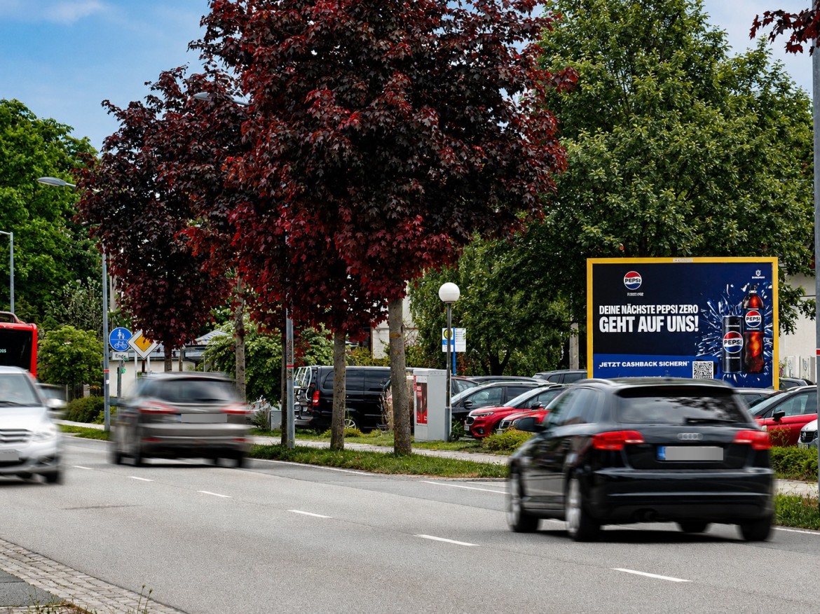 Löbauer Str.  57 Si. B178 quer/Einf. Netto