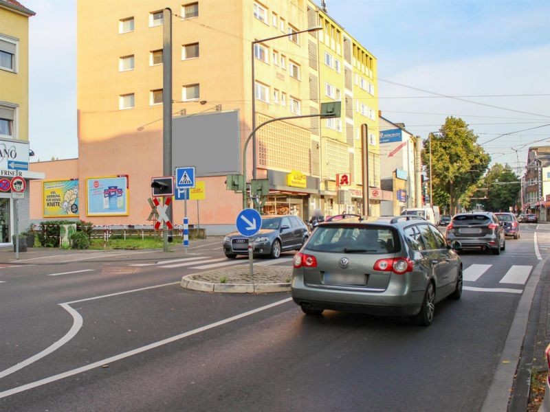 Siegburger Str. 382/Eing. Netto City
