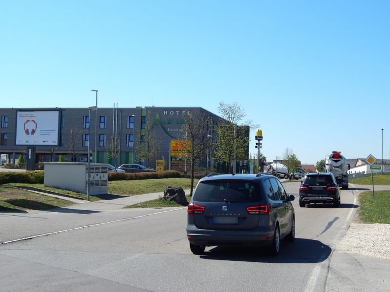 Nellinger Str.  22 quer/We.li. - Netto CS