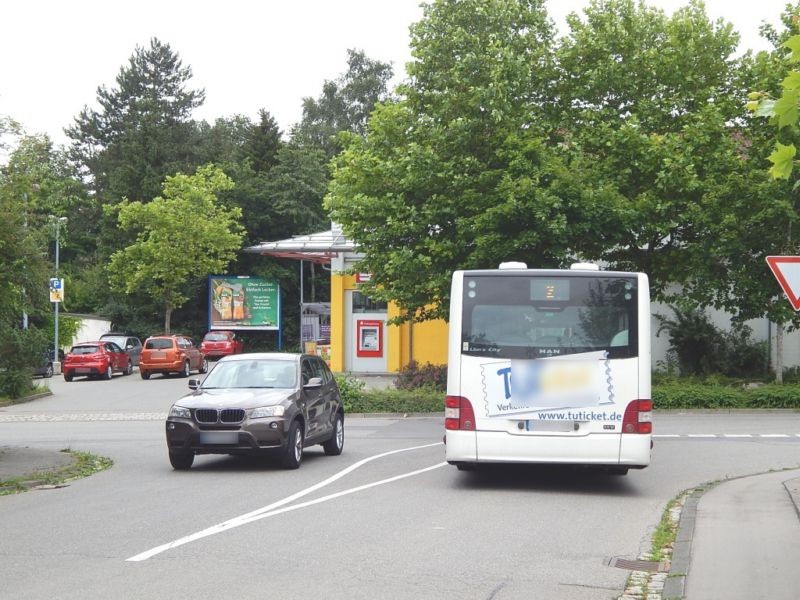 Nelkenstr.   1/Netto Einf. quer