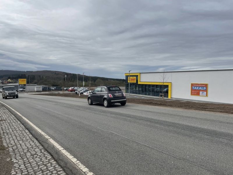 Trierer Str.  61 re. neb. Eing. Netto