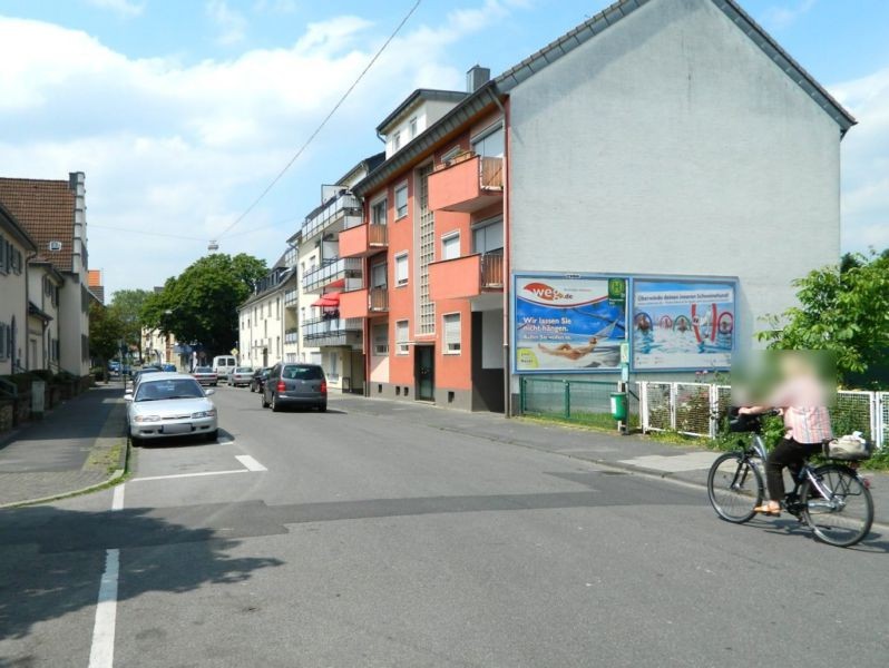 Kanalstr.  42 re. quer