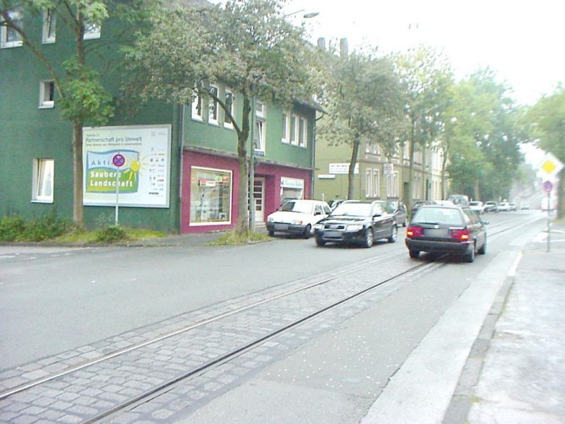 Dr.-C.-Otto-Str.   7 li. quer