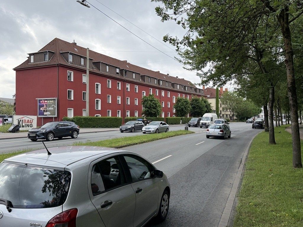 Weseler Str. 275 li. quer B219