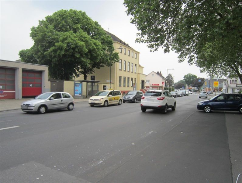 Rathausstr.(Plus-VM)/HST Feuerwehr  32 li.