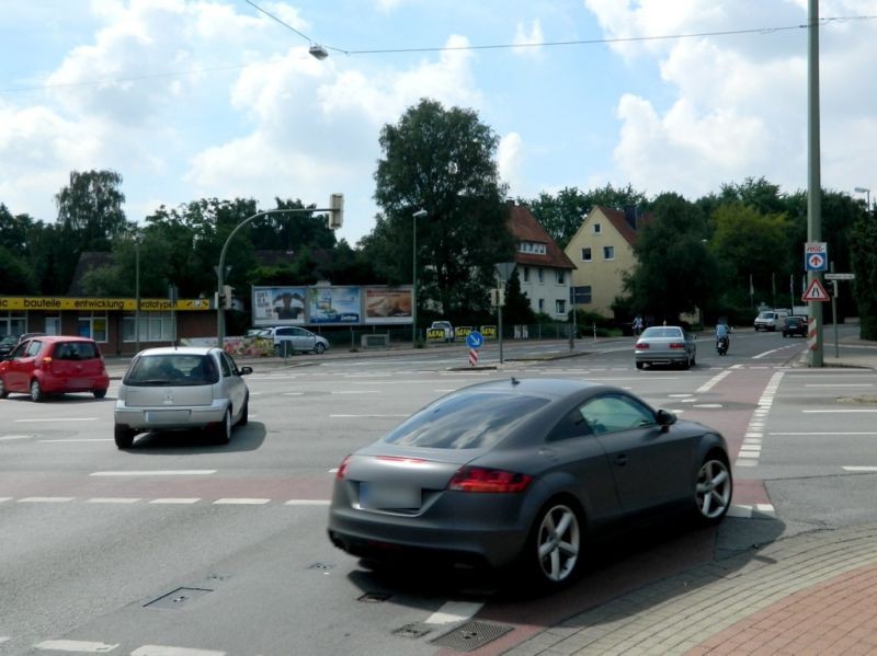 Otto-Brenner-Str./Oldentruper Str. quer