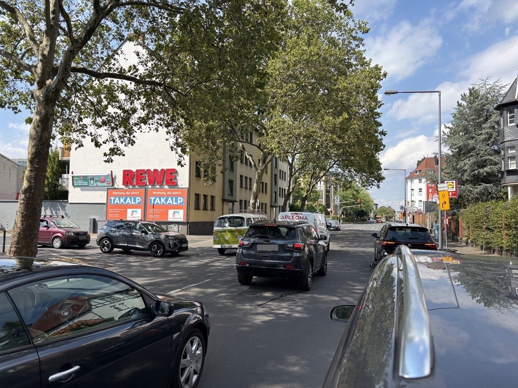 Widdersdorfer Str. 221-223 li. quer
