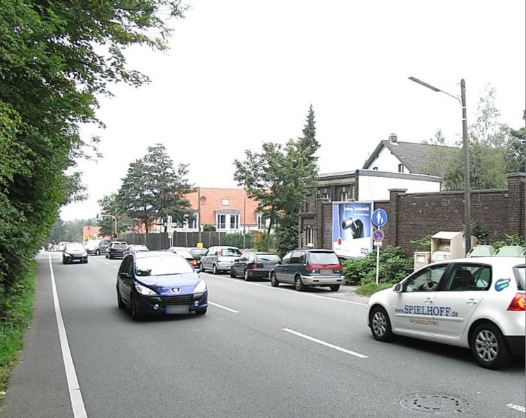 Oberbergische Str. 174/Müngstener Str.