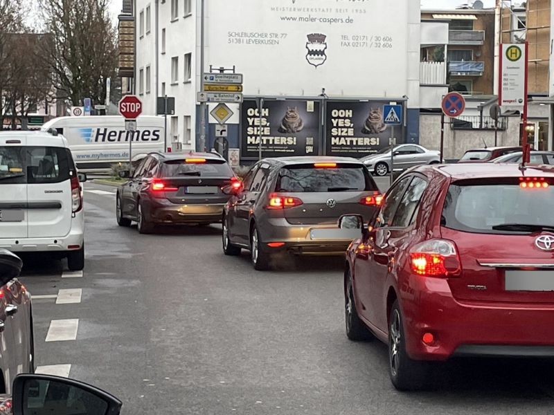 Goethestr. 19 re. quer