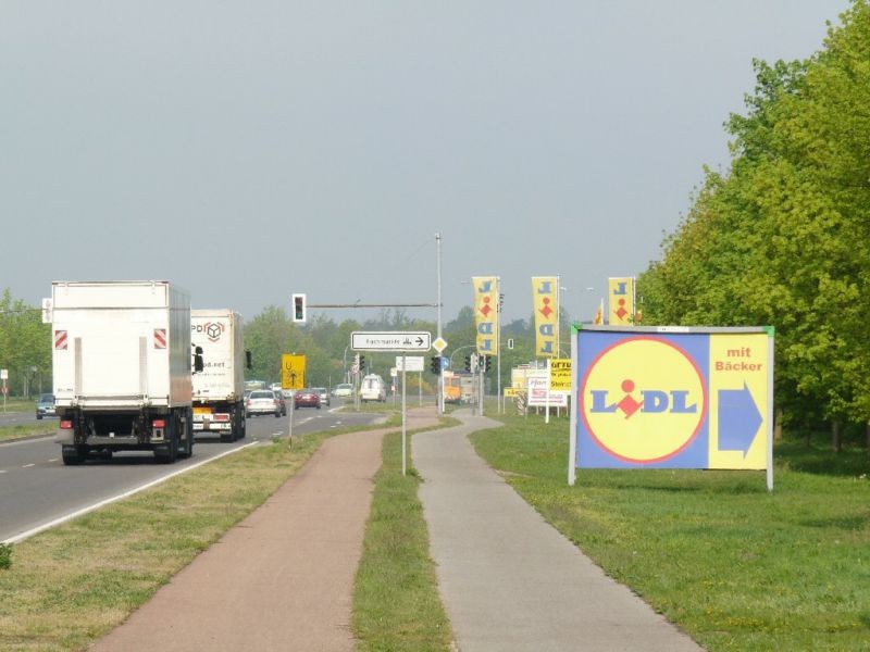 Werner-Seelenbinder-Str. saw. li./We.re.