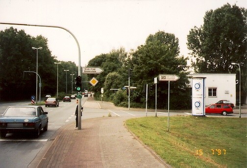 Albert-Einstein-Str./Holsterhauser Str.