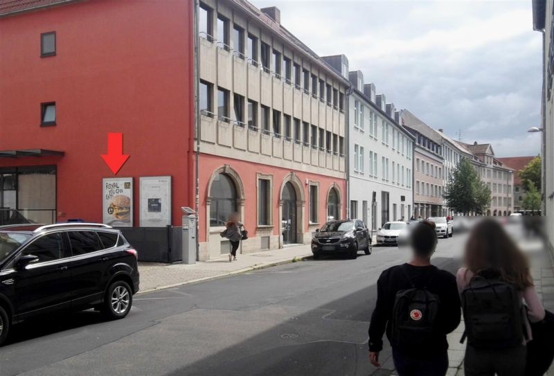 Breite Str.  21-22 li.