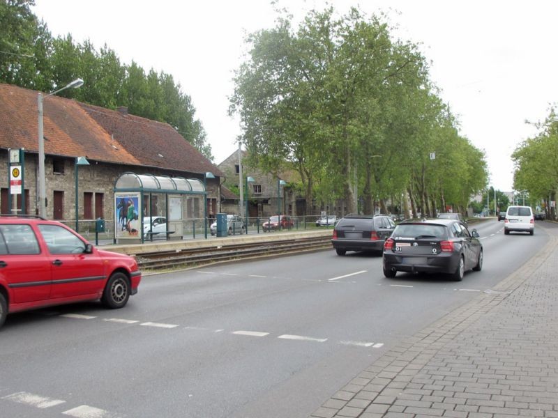 Leonhardplatz geg. Stadthalle außen