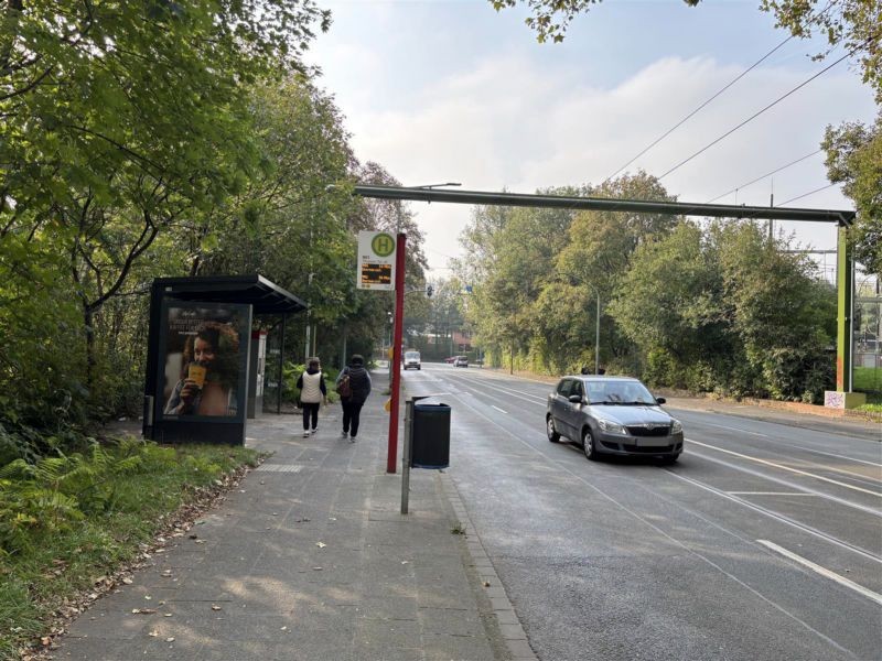 Friedrich-Ebert-Str.  12/geg. Deichstr./We.li.