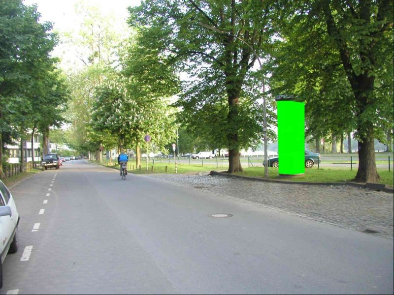 Charles-de-Gaulle-Str. Nh. Ludwig-Erhard-Str.