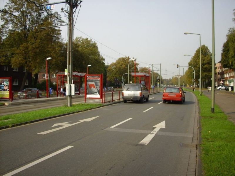 Friedrich-Ebert-Str. 216/Grabenstr. geg./Si. Läden