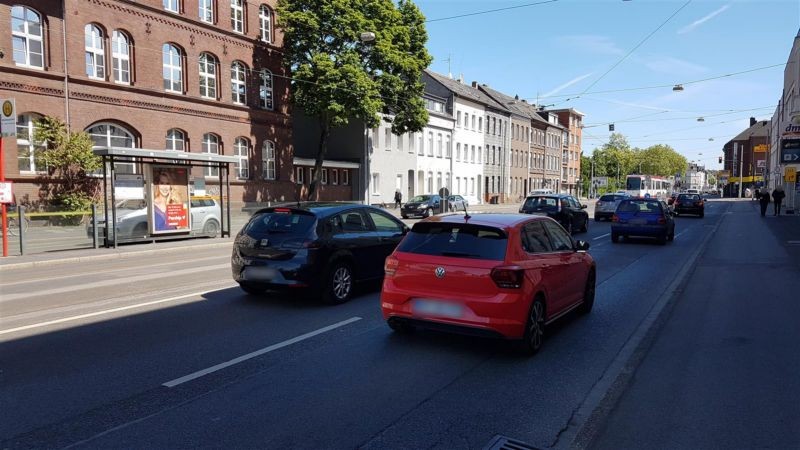 St. Töniser Str. 67/HST Gutenbergstr./saw./VS