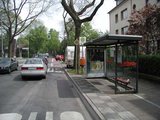 Friedrich-Ebert-Str. 77/HST Grenzstr./We.re.