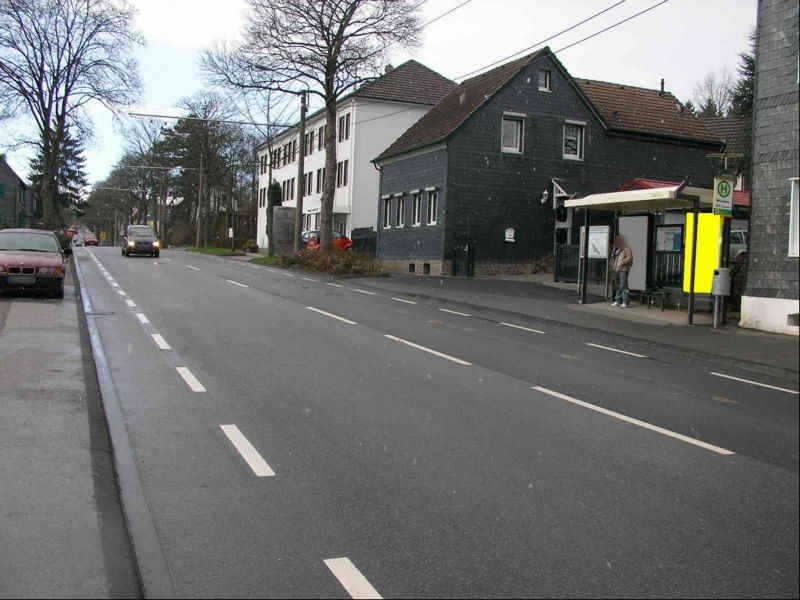 Burger Landstr.  65 re.