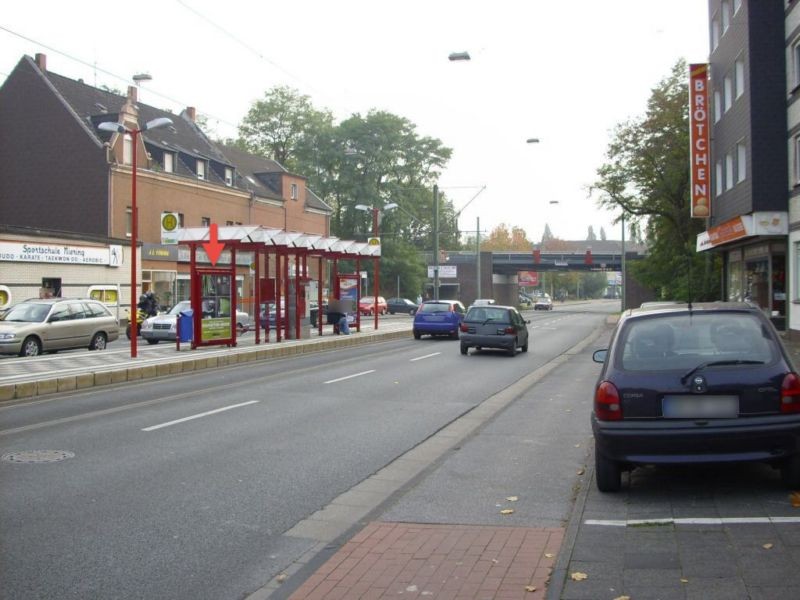 Friedrich-Ebert-Str. 84-86/Sonnenstr./Ri. DU/li.