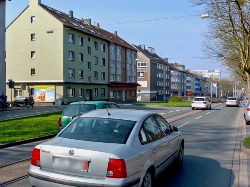 Alleestr. 107/Friedenstr. re. quer