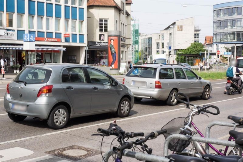 Hauptstr.   4