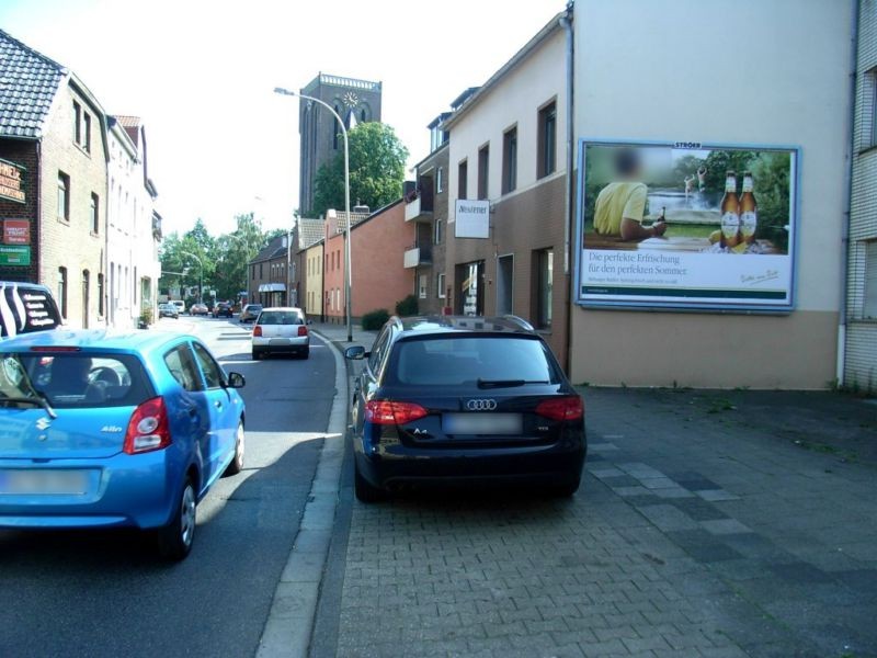 Hauptstr.  51 re. quer